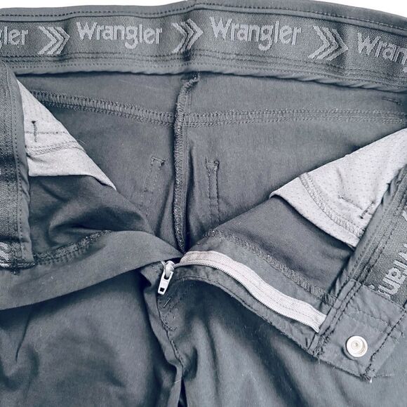 Wrangler Black Utility Pants Size 32 - Picture 3 of 6